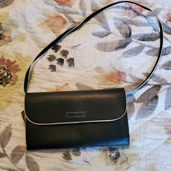 Vera Bradley Black Leather Crossbody Bag - Picture 1 of 4